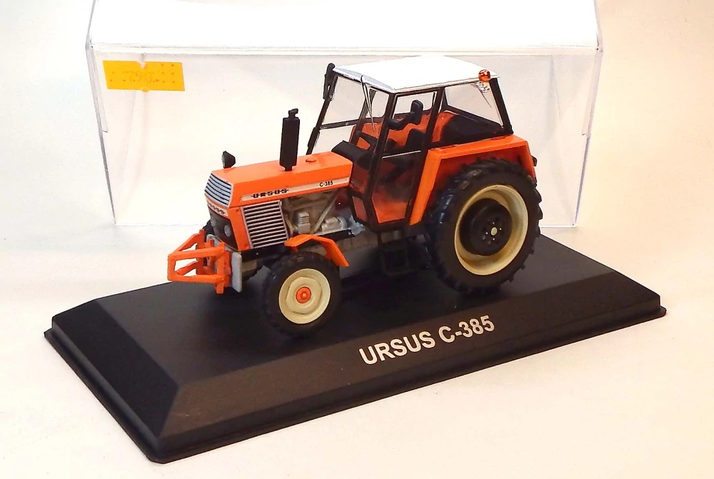1:43 Traktor Ursus C-385, bazar - Hachette