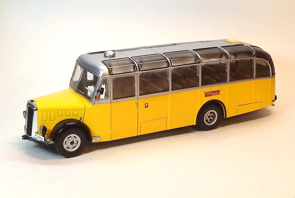 1:43 Autobus Saurer L4C, bazar, bez krabičky - ixo