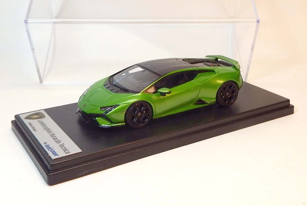 1:43 Lamborghini Huracan Tecnica, bazar - LookSmart