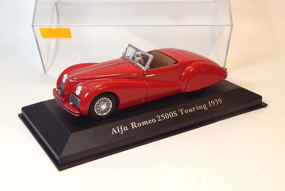 1:43 1939 Alfa Romeo 2500S Touring, bazar - Altaya