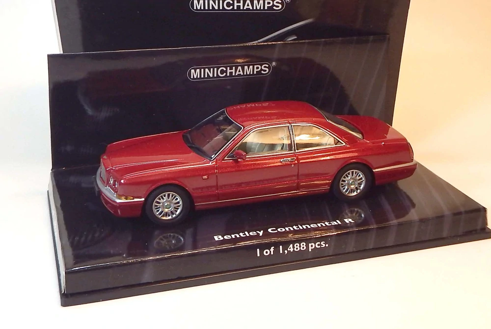 1:43 Bentley Continental II, bazar - Minichamps