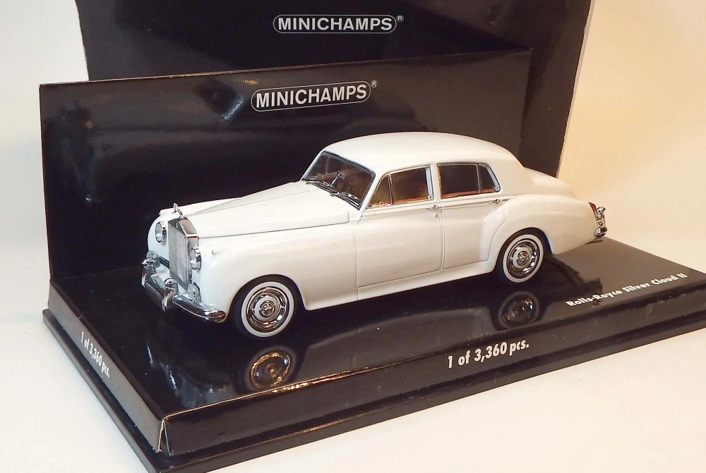 1:43 Rolls-Royce Silver Cloud II, bazar - Minichamps