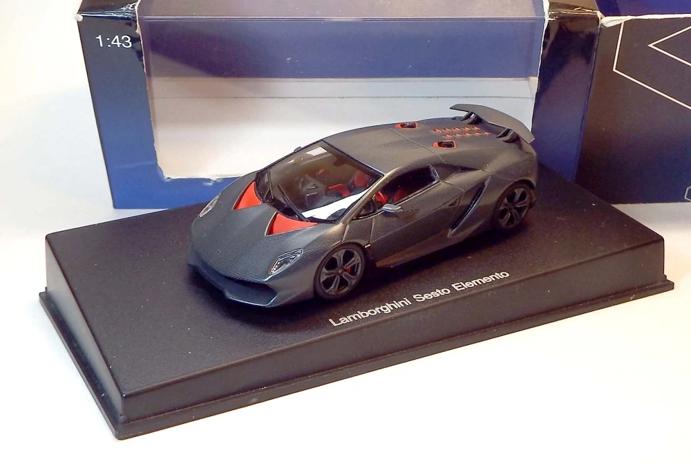 1:43 Lamborghini Sesto Elemento, bazar - AutoArt