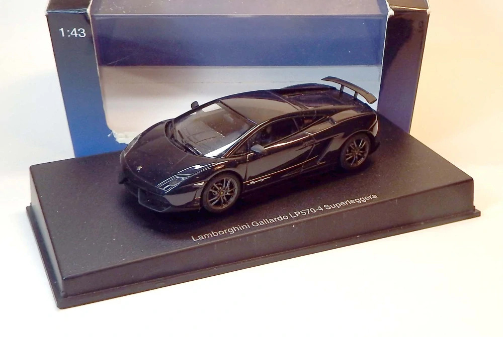 1:43 Lamborghini Gallardo LP570-4 Superleggera, bazar - AutoArt