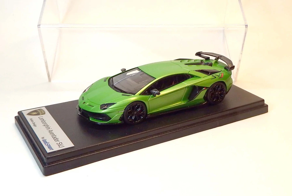 1:43 Lamborghini Aventador SVJ, bazar - Look Smart