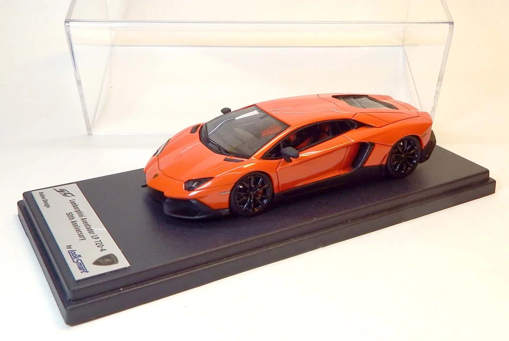 1:43 Lamborghini Aventador LP720-4, bazar - Look Smart