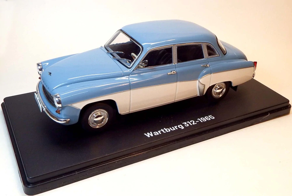1:24 1965 Wartburg 312, bazar - DeAgostini