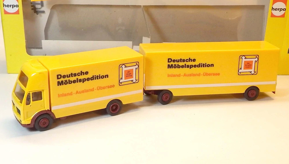 1:87 Kamion DB Ackermann, bazar - Herpa