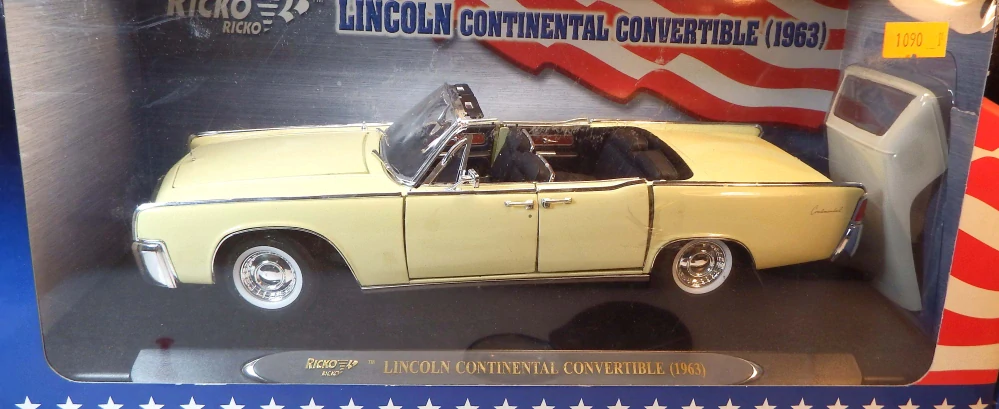 1:18 1963 Lincoln Continental Convertible, bazar, poškozený - Ricko