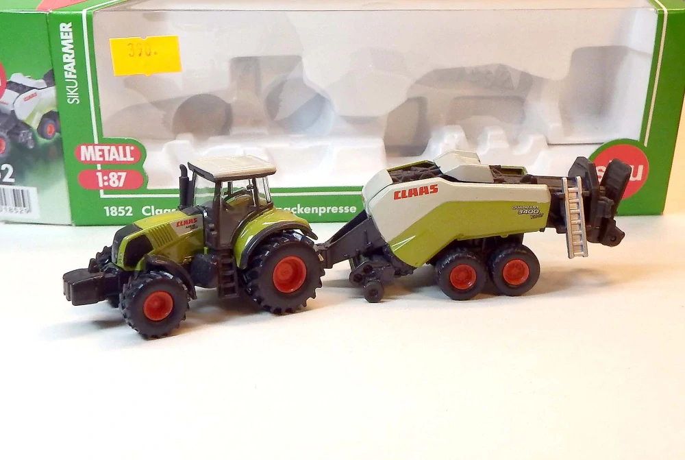 1:87 Traktor Claas Axion + balíkovač, bazar - Siku