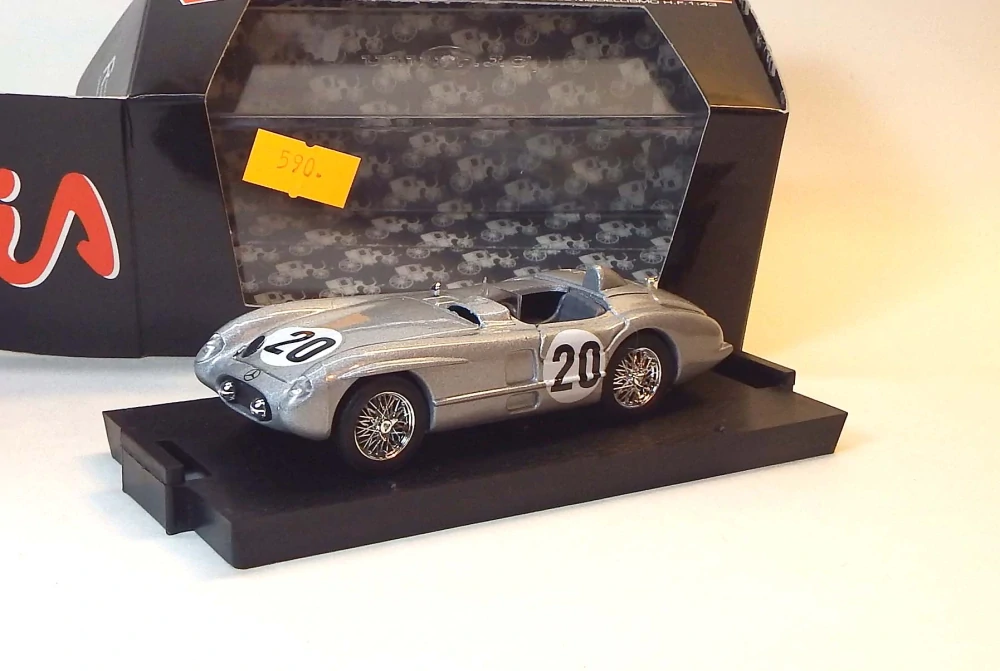 1:43 Mercedes Benz 300 SLR LeMans, bazar - Brumm