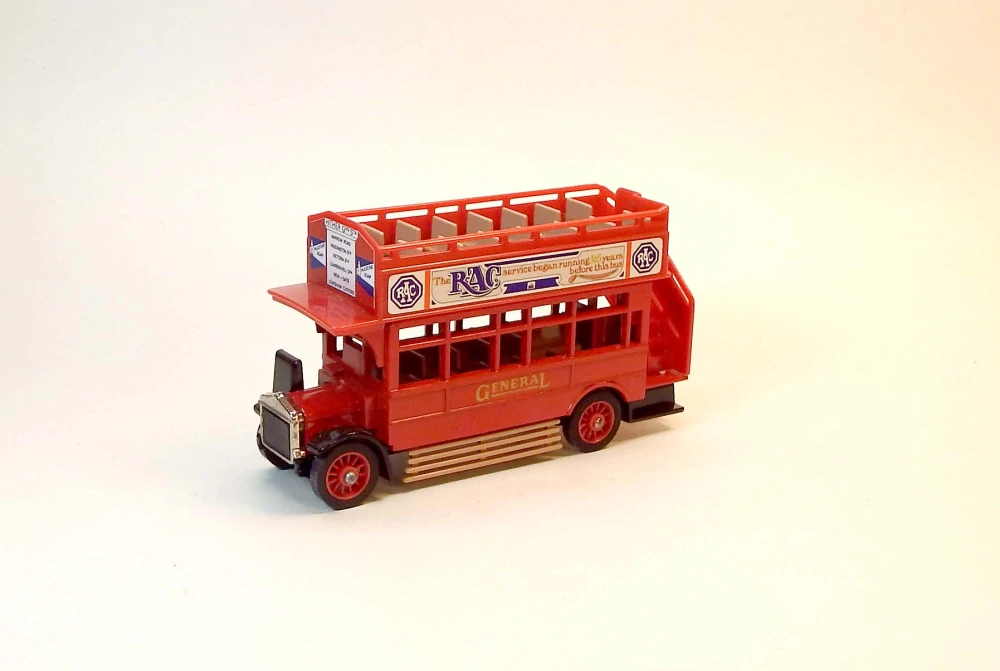 Y-23 1922 AEC S type Bus, bazar - Matchbox Yesteryear