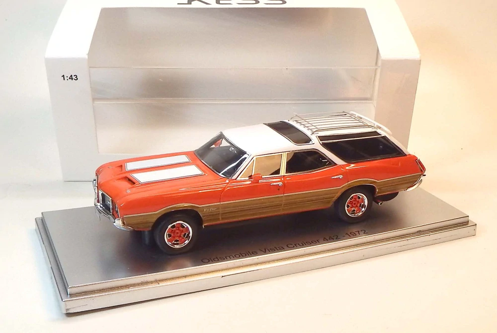 1:43 1972 Oldsmobile Vista Cruiser 442, bazar - Kess