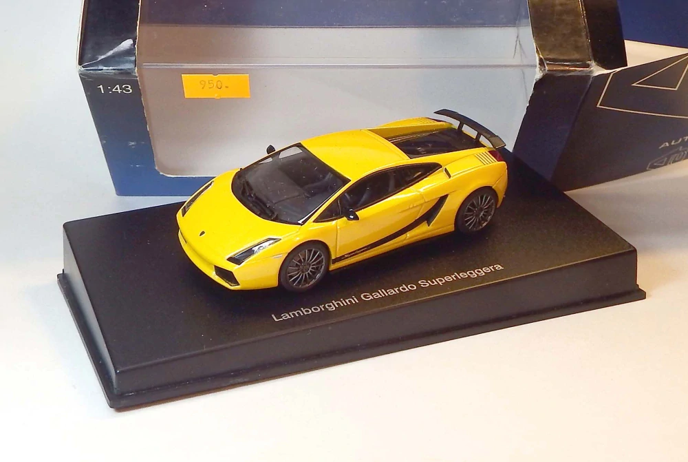 1:43 Lamborghini Gallardo Superleggera, bazar - AutoArt