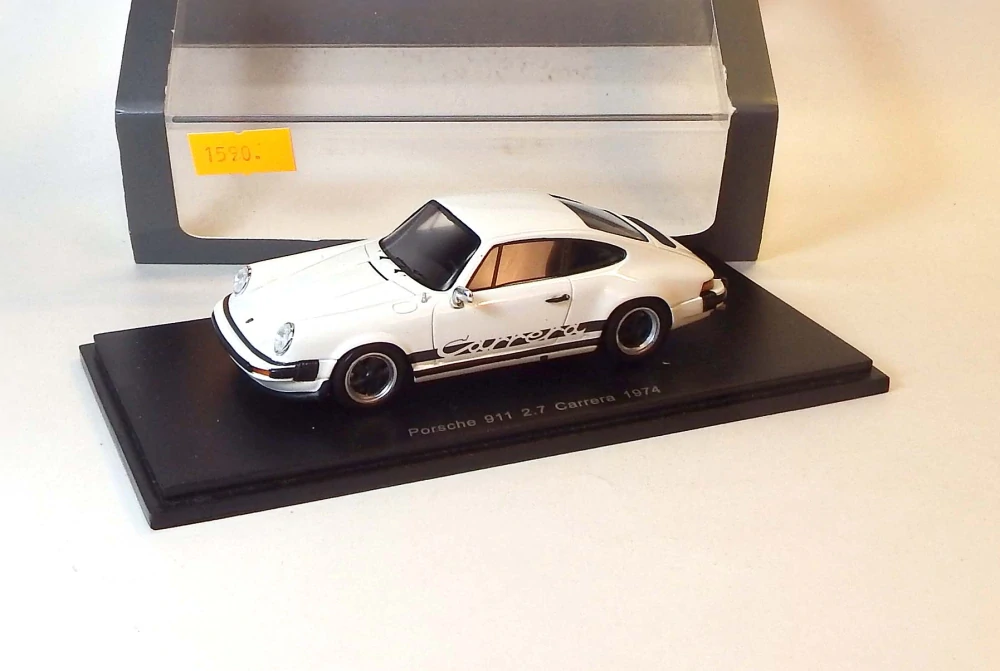 1:43 1974 Porsche 911 2.7 Carrera, bazar - Spark