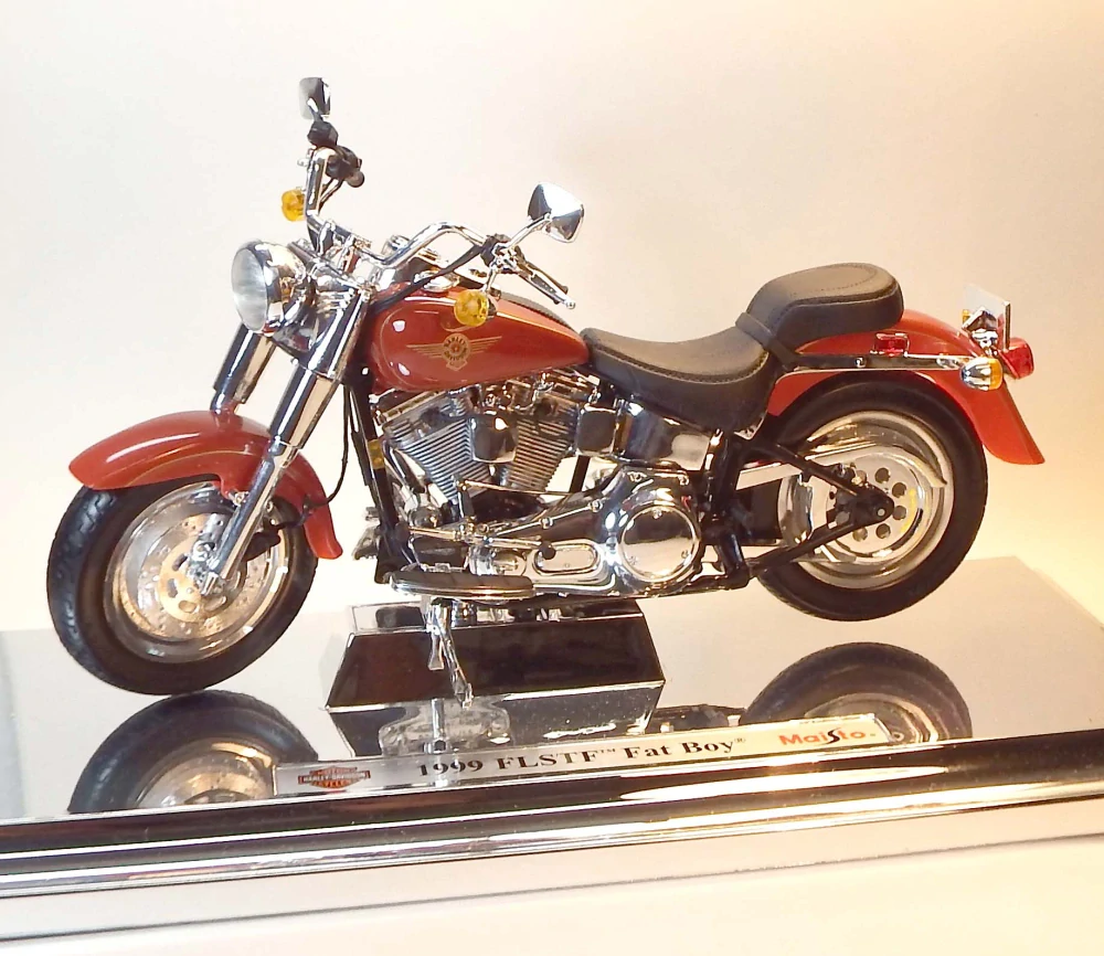 1:10 1999 Harley-Davidson FLSTF Fat Boy, bazar - Maisto