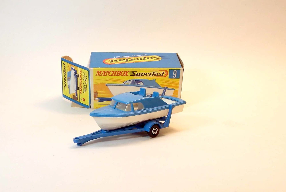 MB-9 Boat and Trailer, bazar - Matchbox