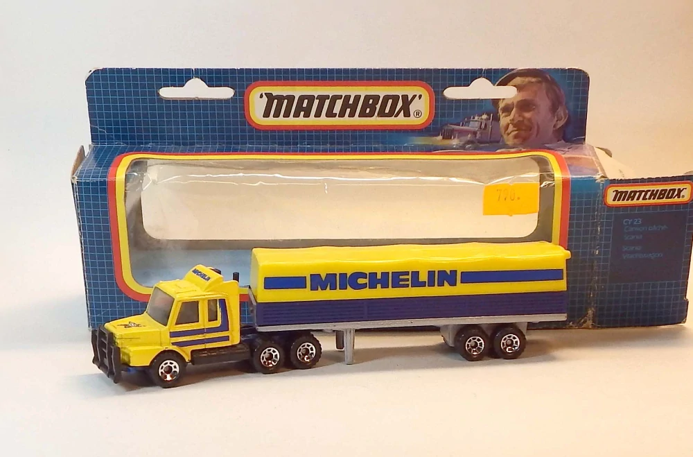 CY-23 Scania Covered Truck, bazar - Matchbox Convoy
