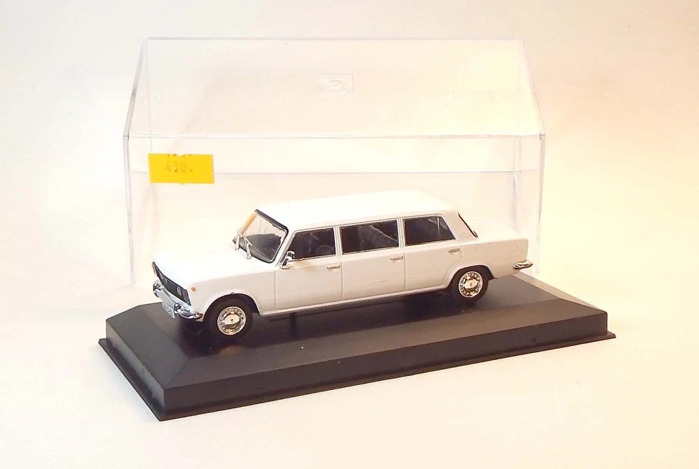 1:43 Fiat 125P Long, bazar - DeAgostini