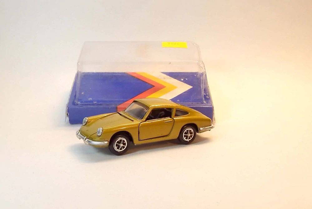 1:43 Porsche 911, bazar - Gama