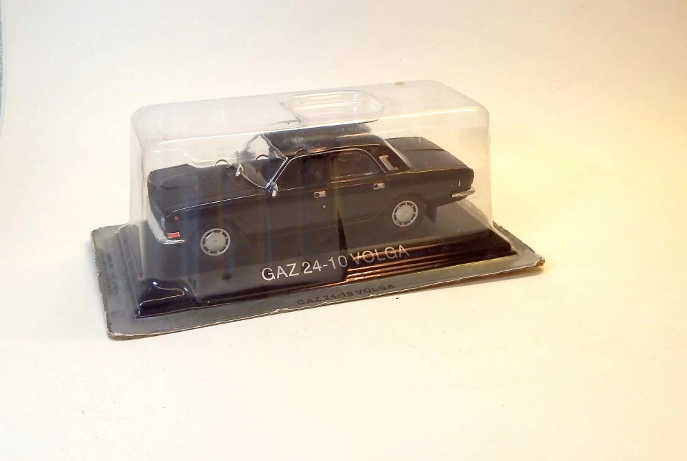 1:43 GAZ 24-10 Volga, bazar - DeAgostini