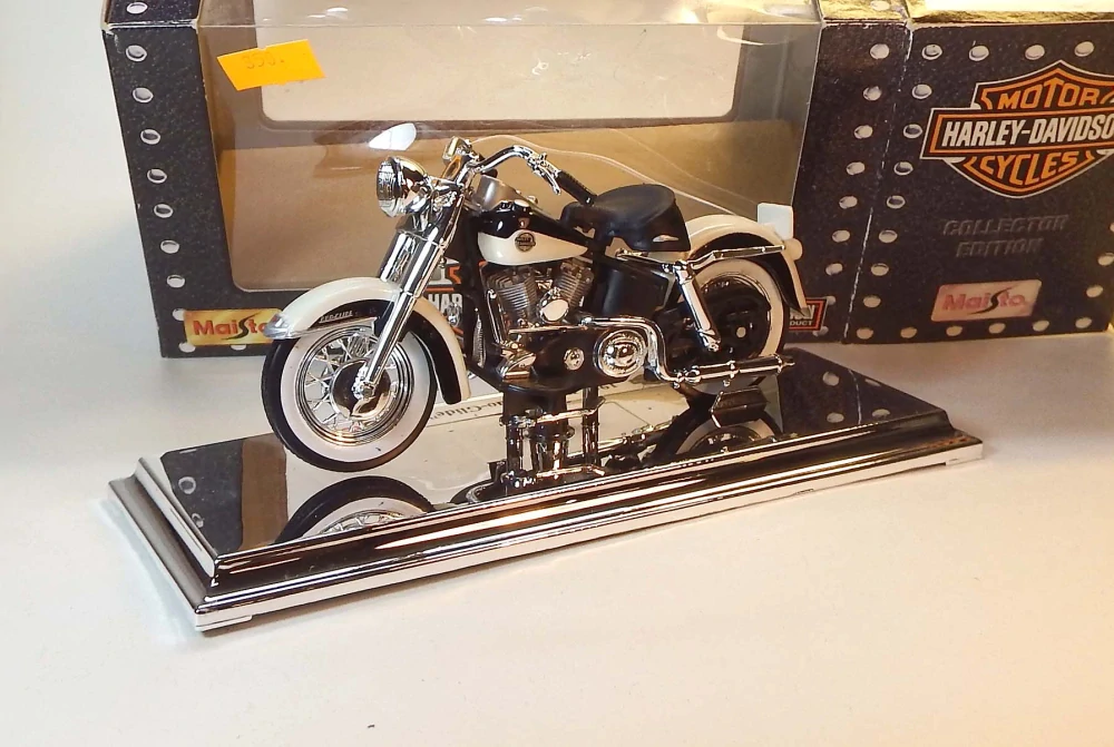 1:18 1958 Harley-Davidson FLH Duo-Glide, bazar - Maisto