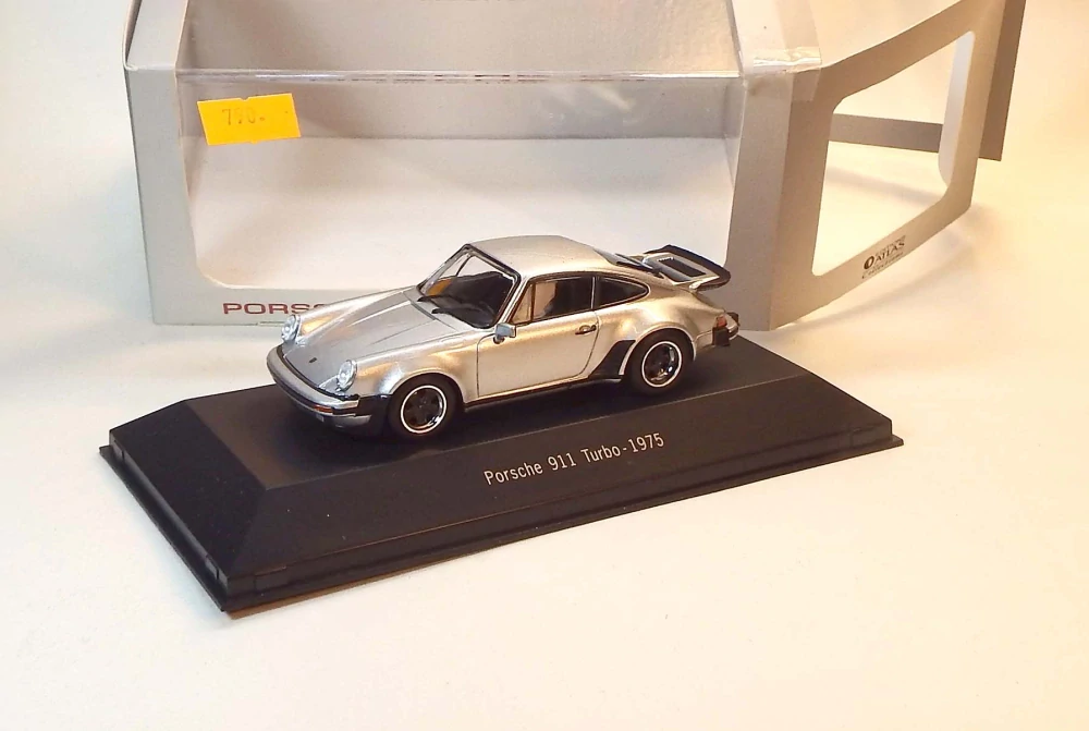 1:43 1975 Porsche 911 Turbo, bazar - Atlas