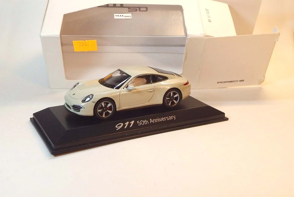 1:43 Porsche 911 50th Anniversary, bazar - Welly
