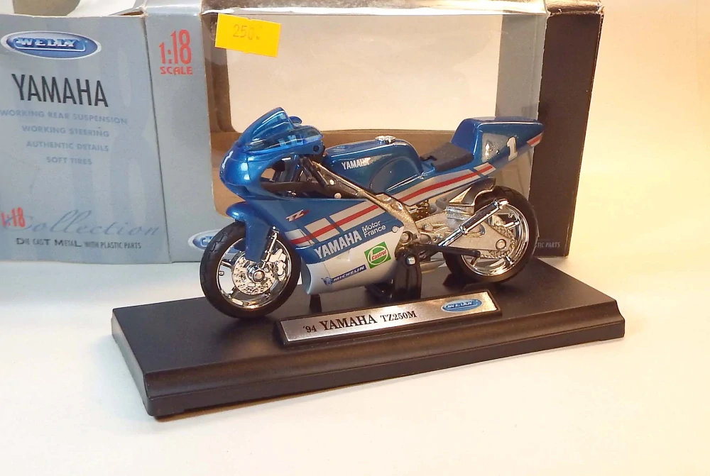 1:18 1994 Yamaha TZ 250 M, bazar - Welly
