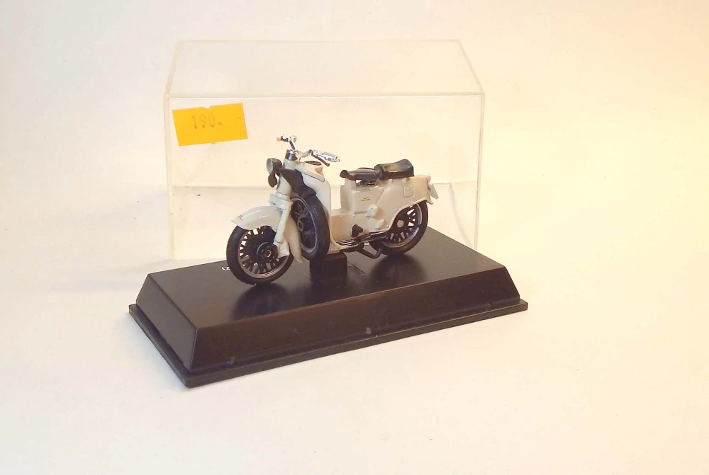 1:32 1950-1952 Moto Guzzi Galetta 160cc, bazar - New Ray