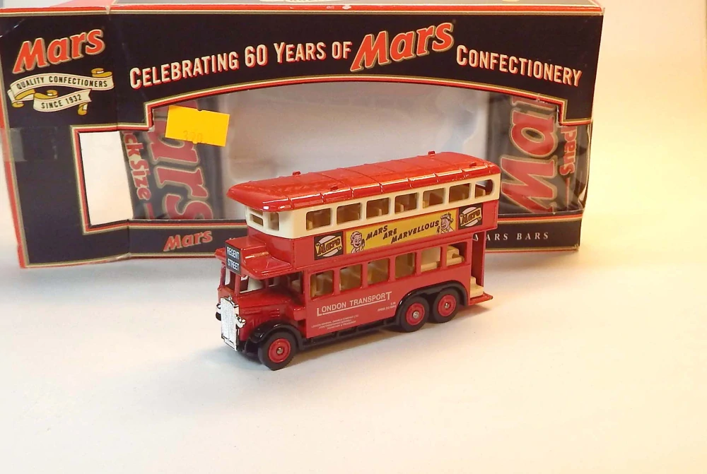 Double Decker "Mars", bazar - Lledo