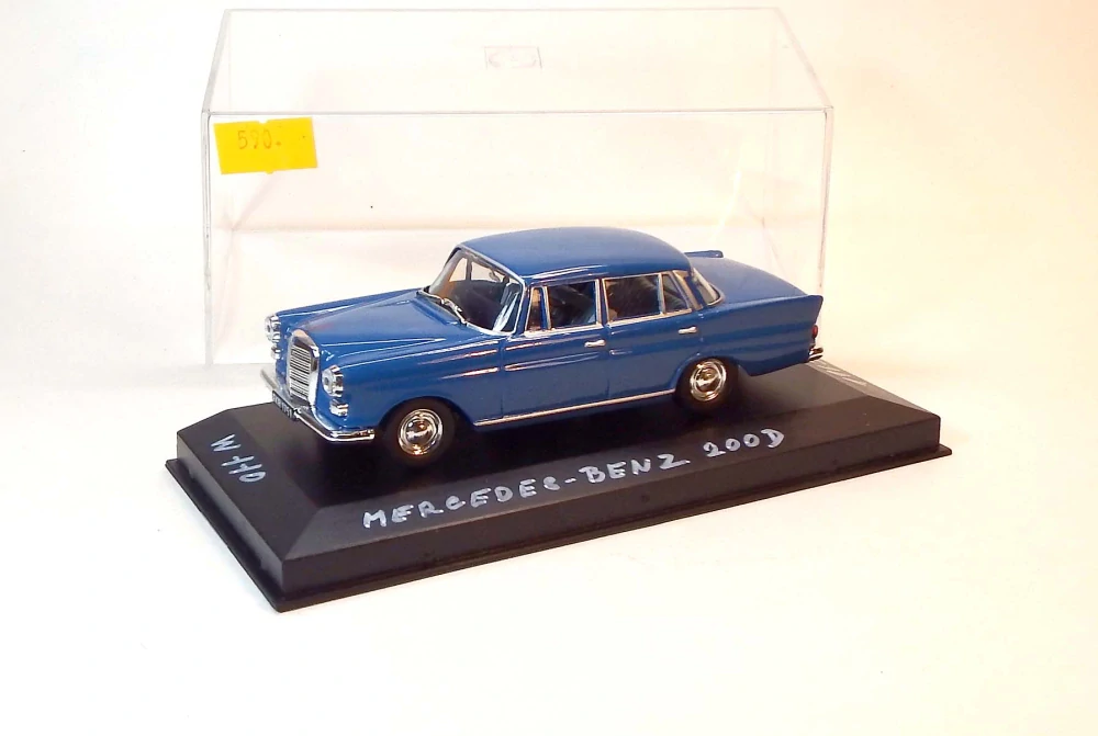 1:43 Mercedes Benz 200D, bazar