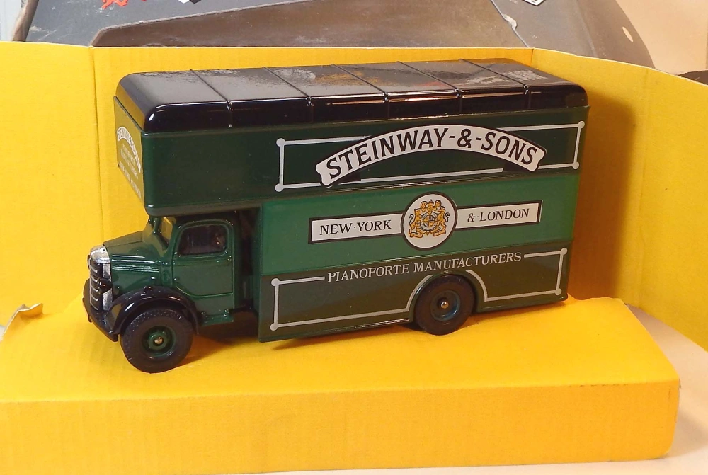 1:50 Bedford, bazar - Corgi