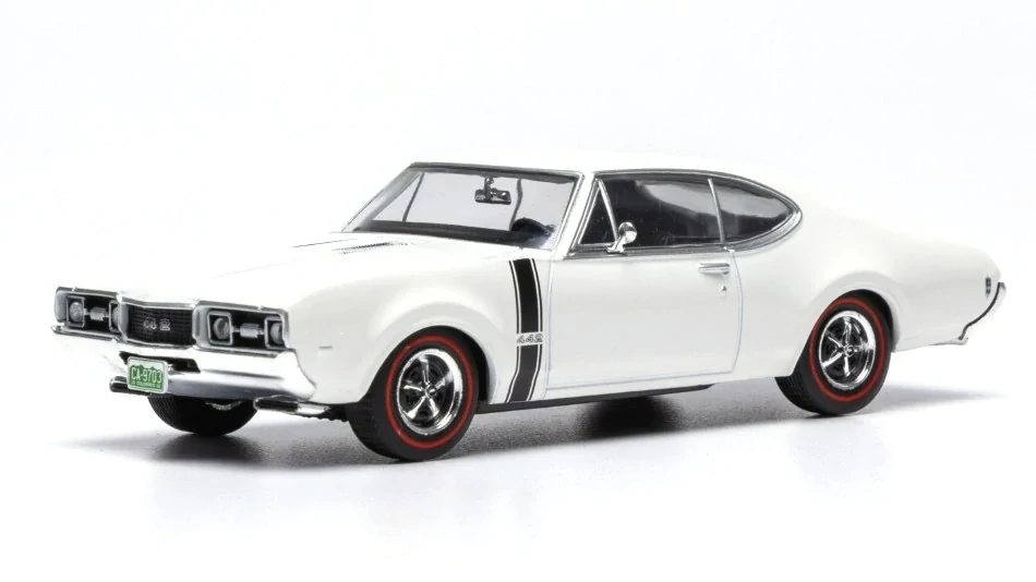1:43 Oldsmobile 442 W-30 1970 - IXO