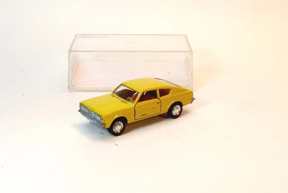 1:66 Ford Taunux GXL Coupe, bazar - Schuco
