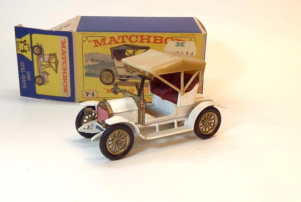 Y-4 1909 Opel Coupe, bazar - Matchbox