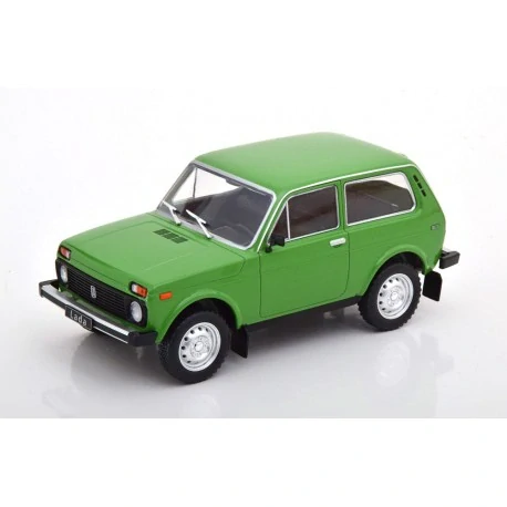 1:24 Lada Niva, zelená - WhiteBox