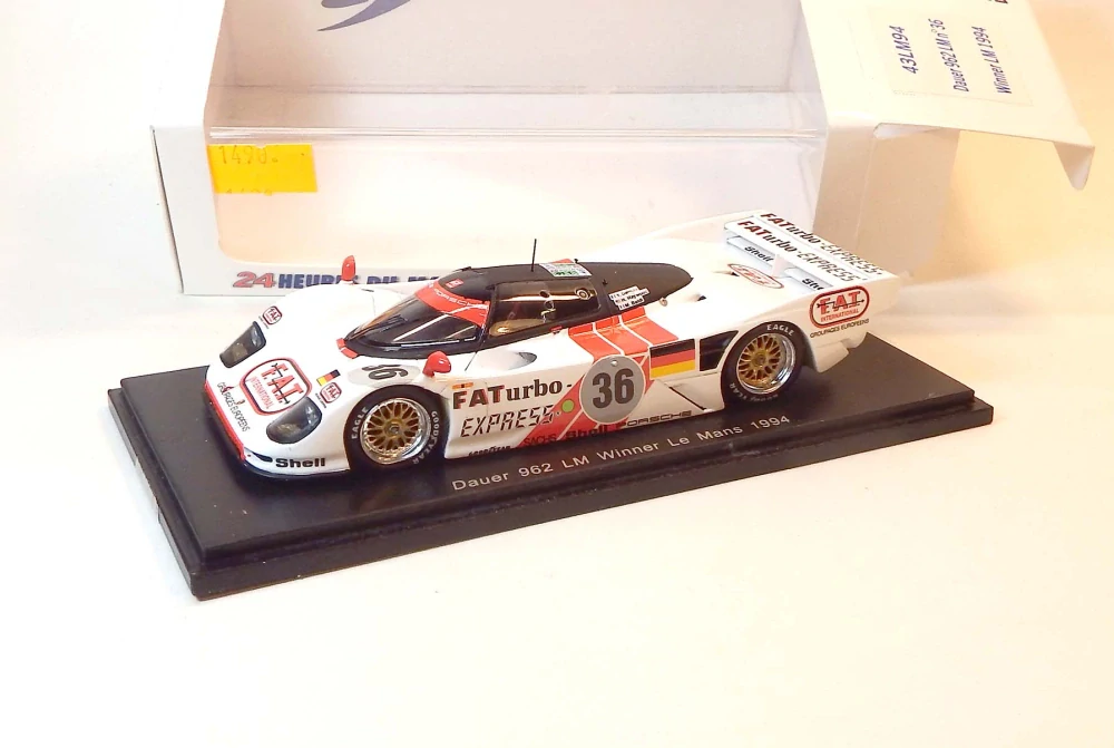 1:43 1994 Porsche 962, bazar - Spark