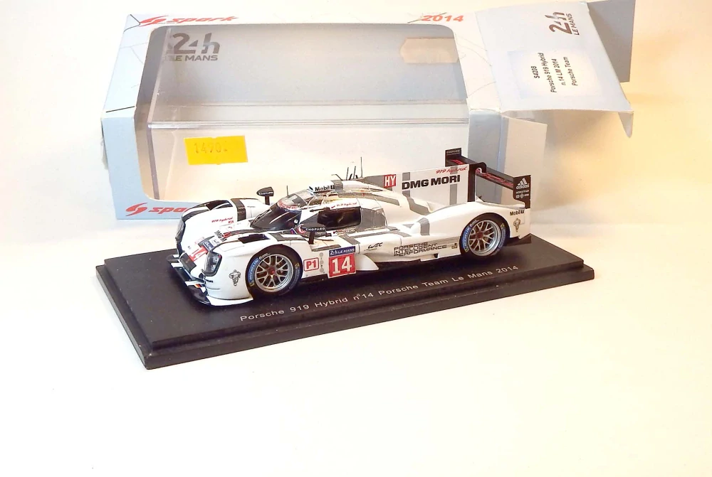 1:43 2014 Porsche 919 Hybrid, bazar - Spark
