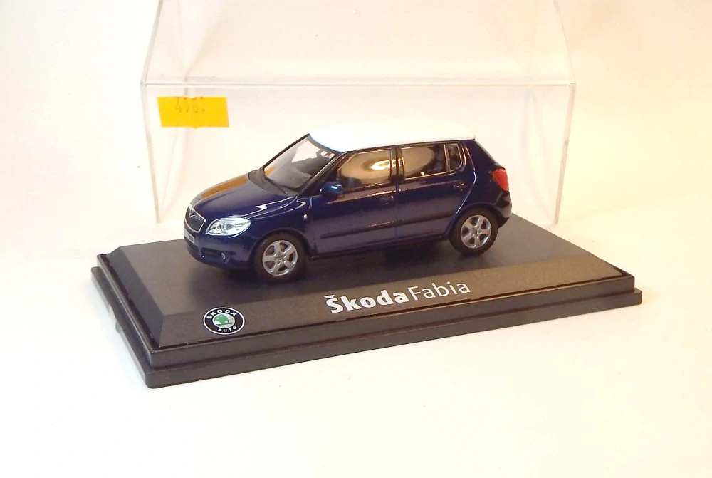 1:43 Škoda Fabia, bazar - Abrex