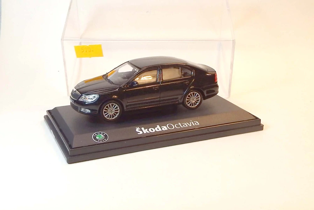 1:43 Škoda Octavia, bazar - Abrex