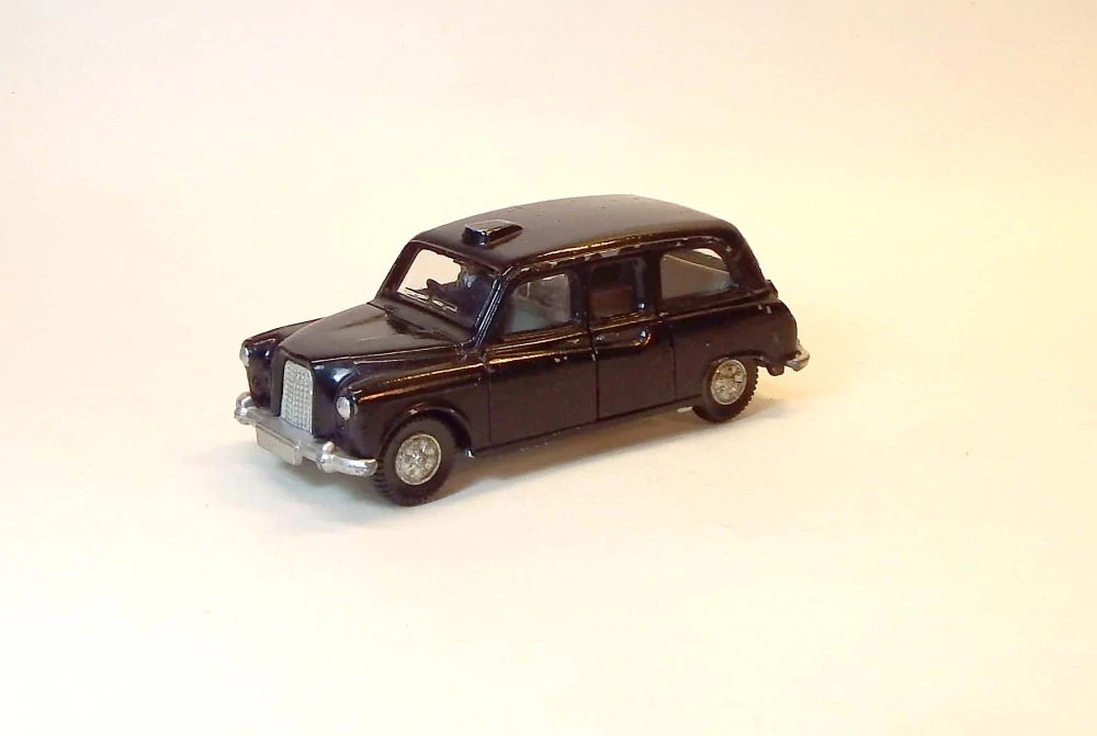 Austin Maxi London Taxi - Dinky