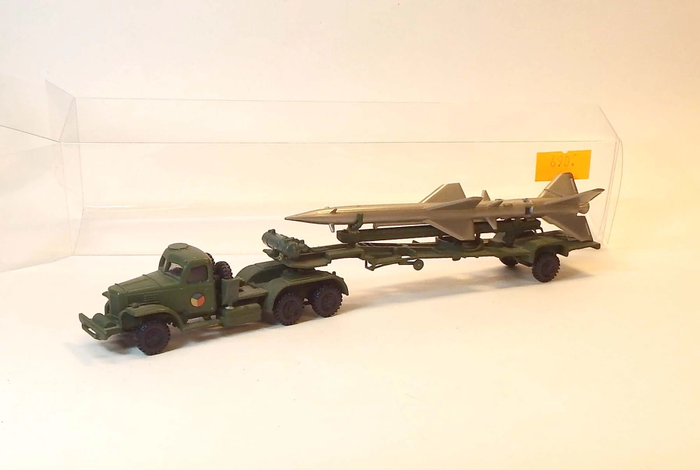 1:87 Tahač + podvalník s protiletadlovou raketou, bazar - Piko