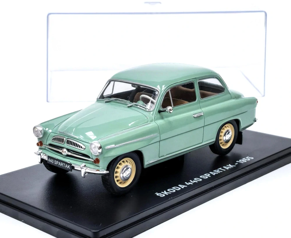 1:24 Škoda 440 Spartak (1955) - DeAgostini