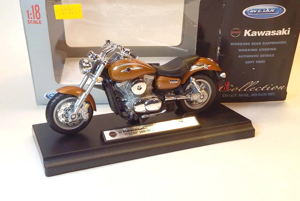 1:18 Kawasaki Vulcan 1500 Mean Strike, bazar - Maisto
