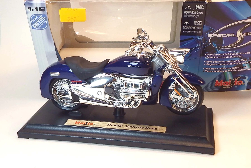 1:18 Honda Valkyrie Rune, bazar - Maisto