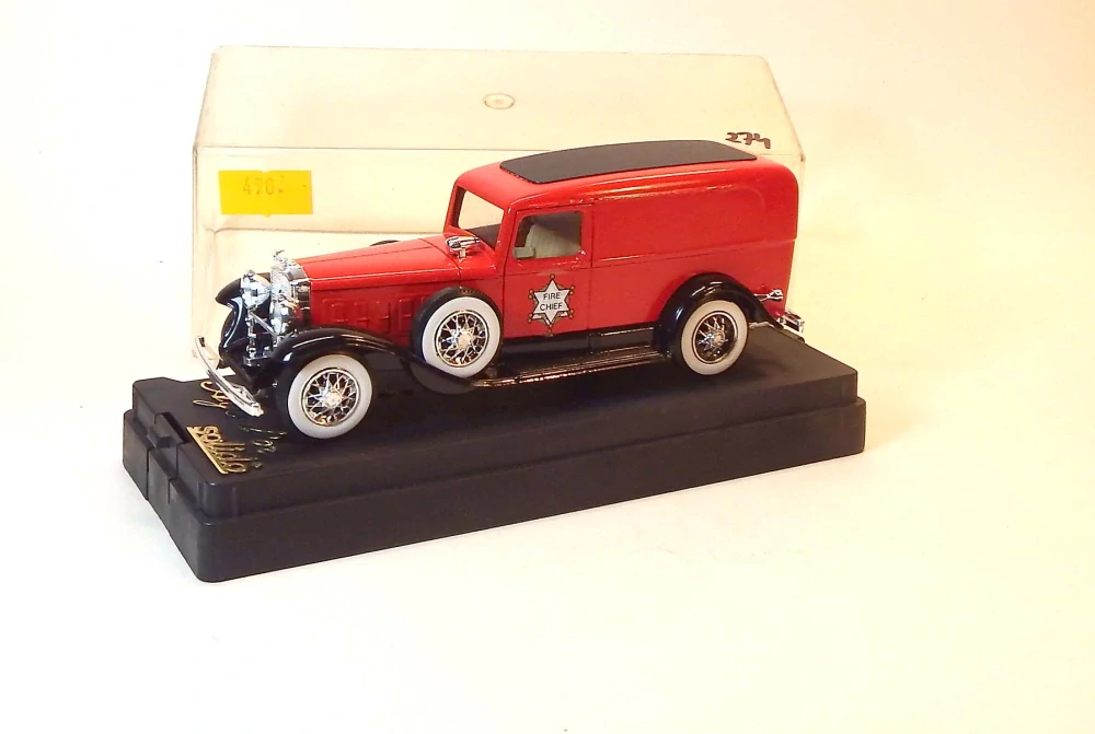 1:43 Cadillac - Hasiči, bazar - Solido