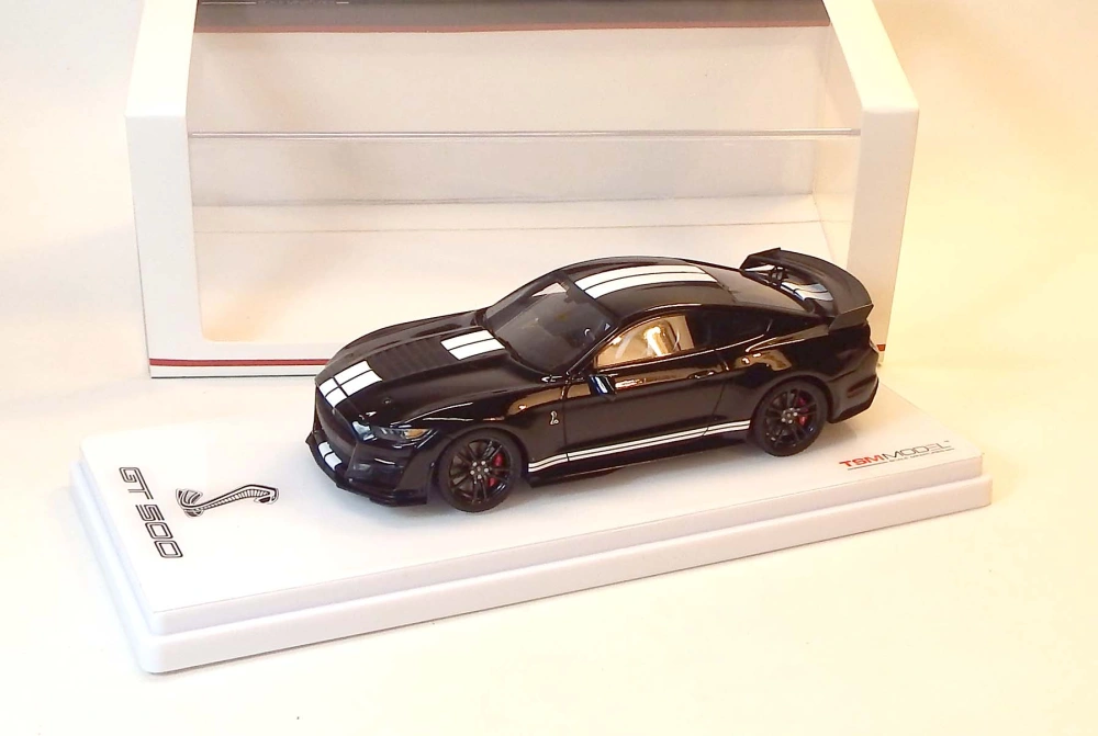 1:43 Ford GT500, bazar, chybí zrcátko - TSM
