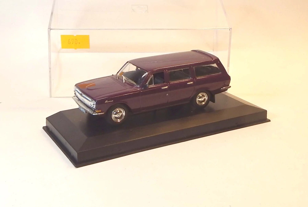 1:43 GAZ 240-02 Volha, bazar - Hachette