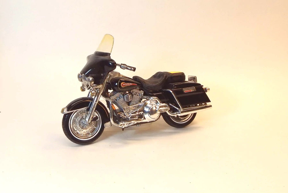 1:18 Harley Davidson, bazar - Maisto